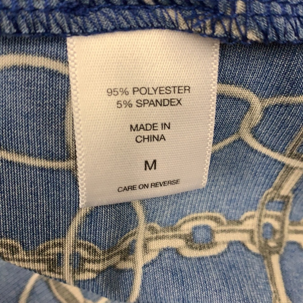 New York & Co blue/black/gray chain pattern top - Picture 7 of 8